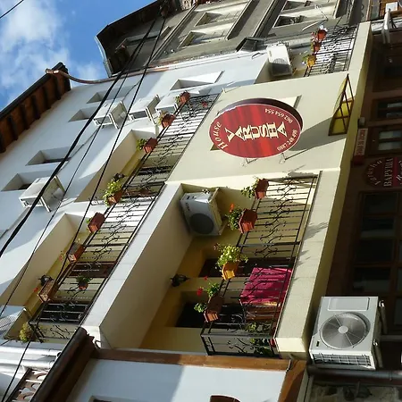 Guest house Family Varusha