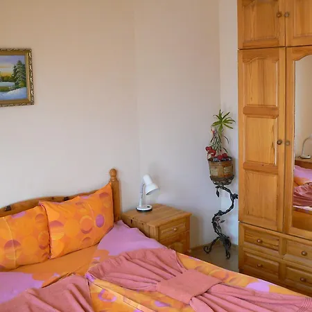 Family Varusha Veliko Tarnovo