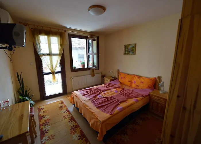 Family Varusha Guest house 2*